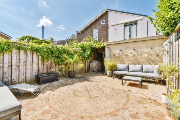 Courtyard Wall Repair in Redding